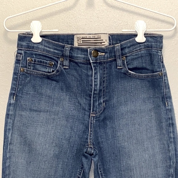 Free People Size 26 Medium Wash, High-rise Skinny Jeans: 4902 - Picture 2 of 9